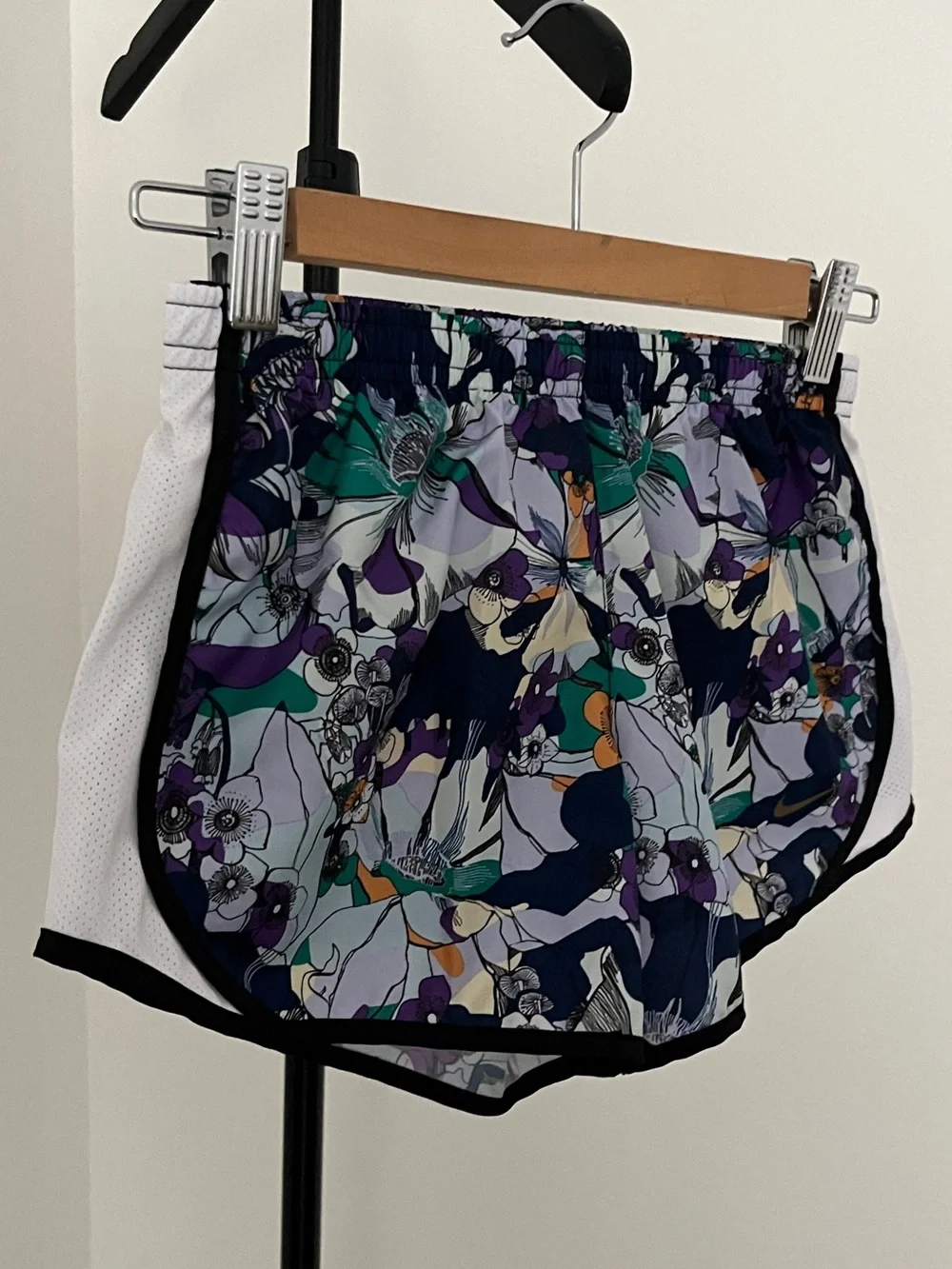 🌸 NWOT! Nike Dri-FIT Floral Running Shorts | Girls/Kids Medium